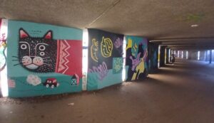 Die Katze in der Graffiti Galerie.